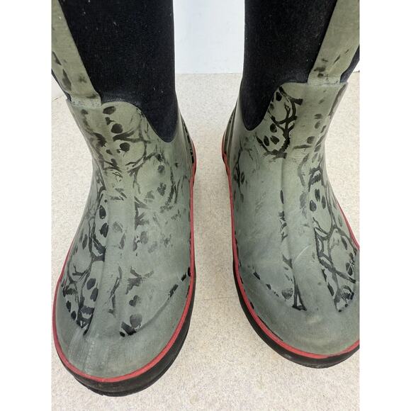 Kidz Bogg Boots Black Red Kids Size 13 Skulls Classic Slip On - Picture 10 of 10